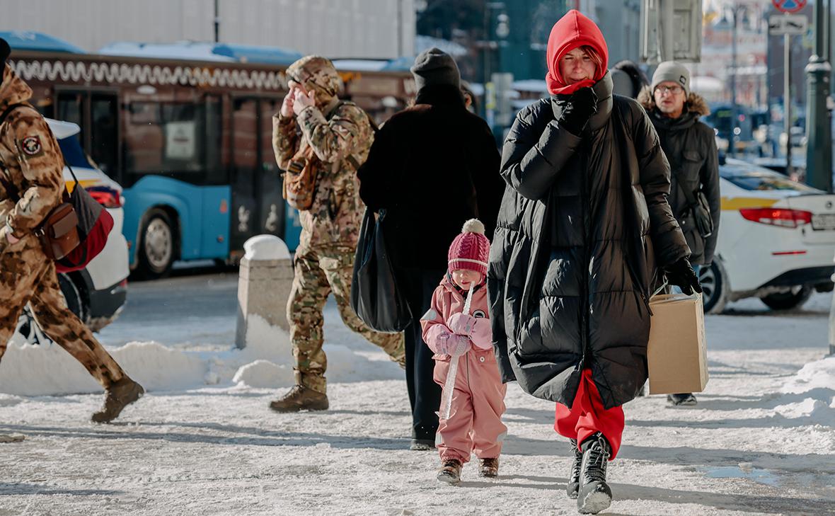 МЧС предупредило москвичей о ледяном дожде и гололедице