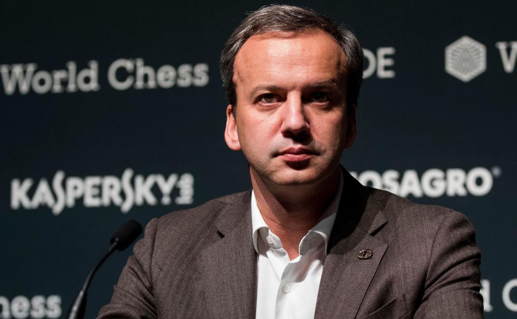 Дворкович ответил Карлсену на призыв уйти с поста главы FIDE