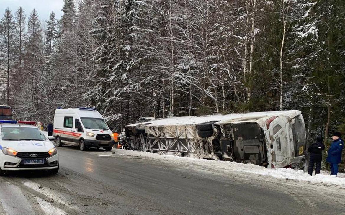 В Карелии семь человек пострадали в ДТП с туристическим автобусом