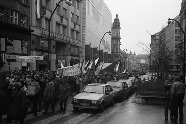 Как 35 лет назад прошла «бархатная революция» в Чехословакии