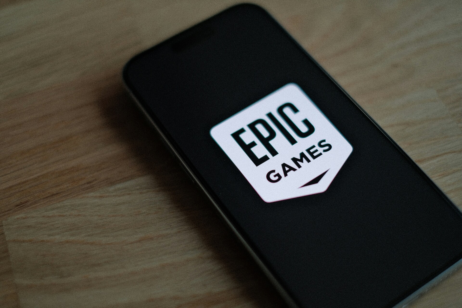 В Epic Games Store 27 декабря можно бесплатно забрать игру Ghostrunner 2