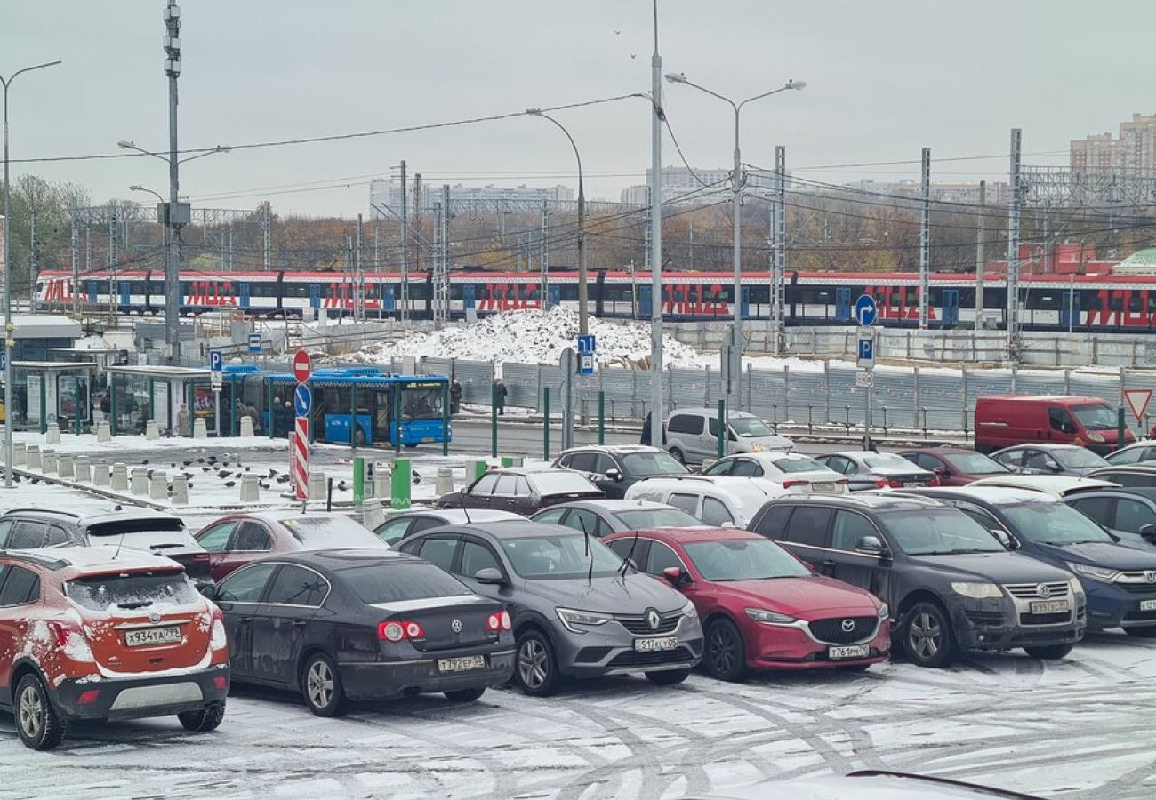 Власти: уличные парковки в Москве станут бесплатными 23 февраля