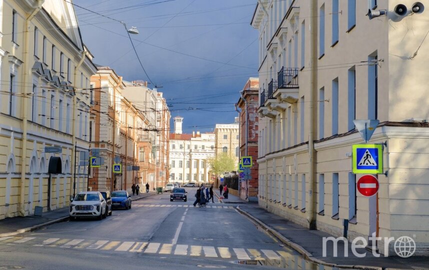 В четверг майское тепло в Петербурге подпортят дожди и сильный ветер