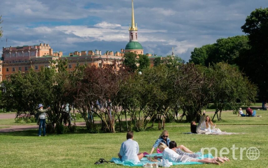 Воскресенье в Петербурге будет теплым, но местами дождливым