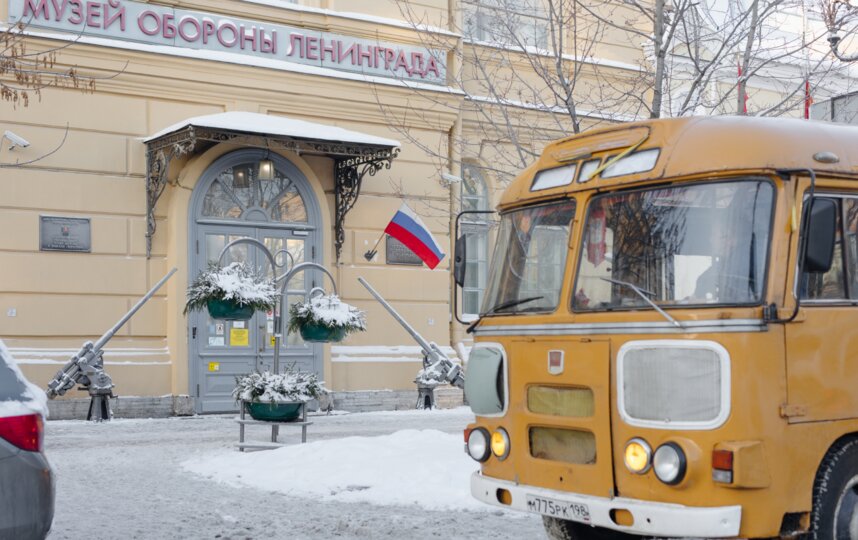 В Петербурге запускают блокадные маршруты