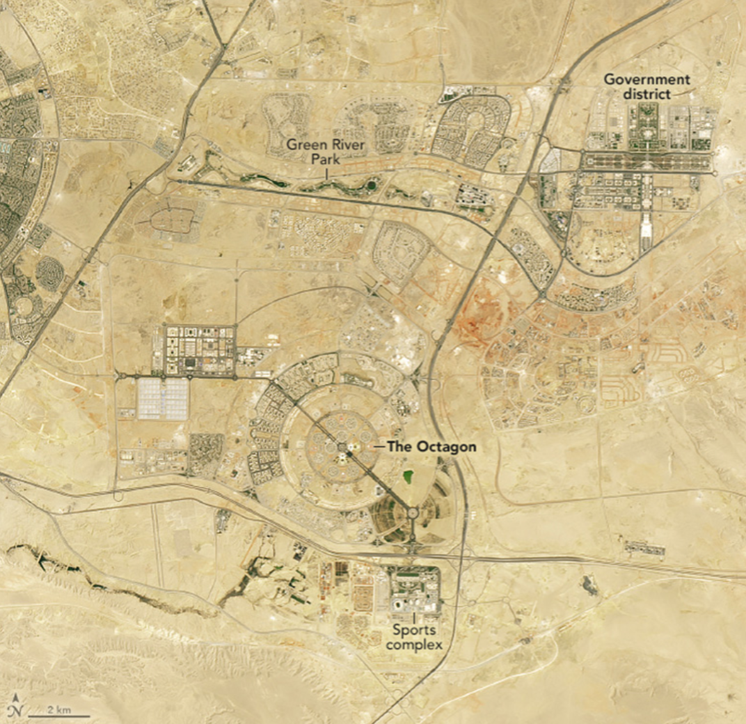 Посмотрите на новую столицу Египта из космоса. Город призван спасти перегруженный и загрязненный Каир