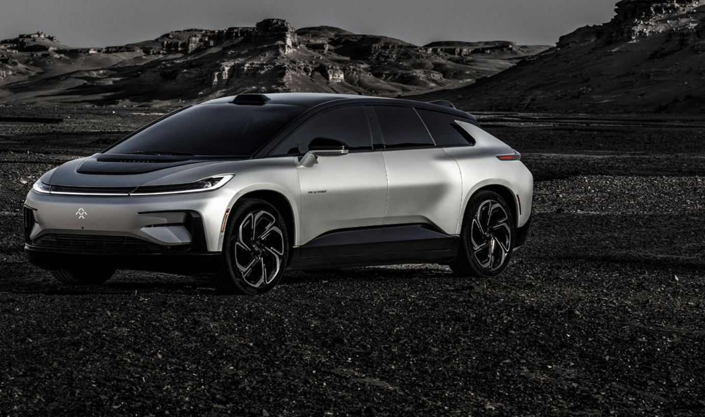 Компания Faraday Future повысила зарплаты и выплатила бонусы основателю за продажу всего 13 автомобилей