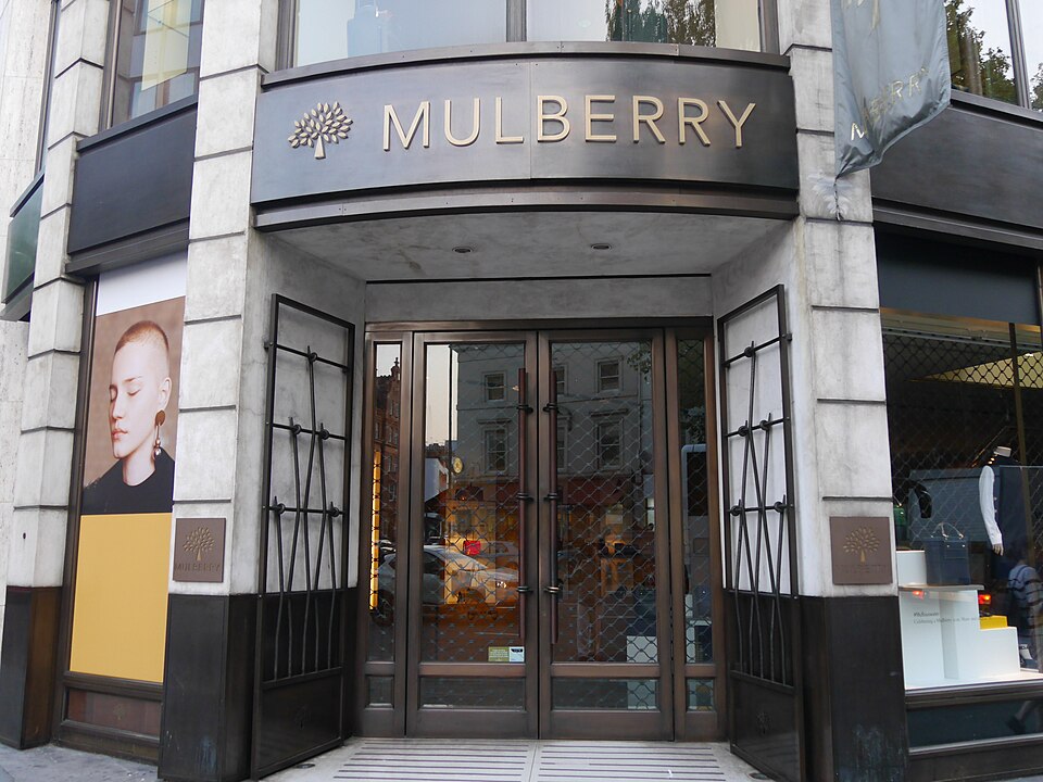 Frasers Group захотела купить Mulberry за 83 млн фунтов стерлингов