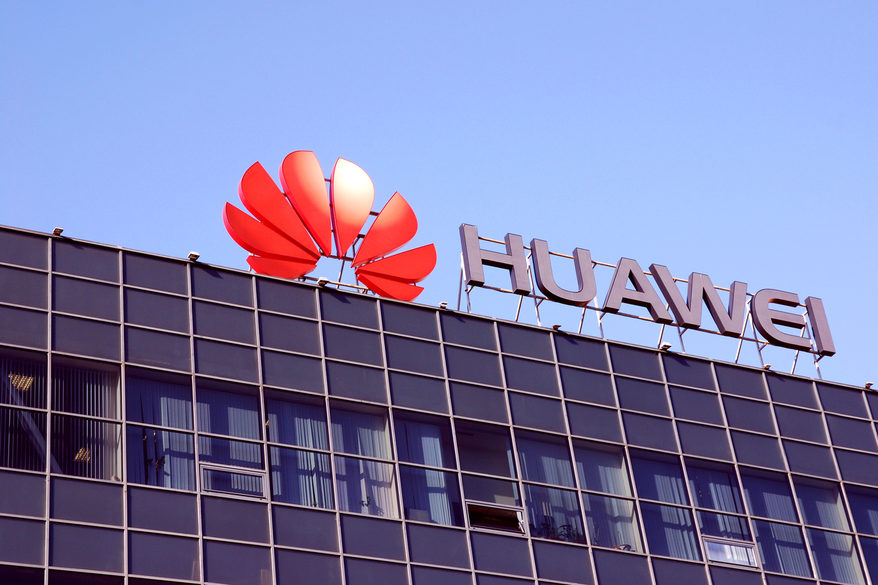 Huawei полностью откажется от Android OS уже в 2025 году