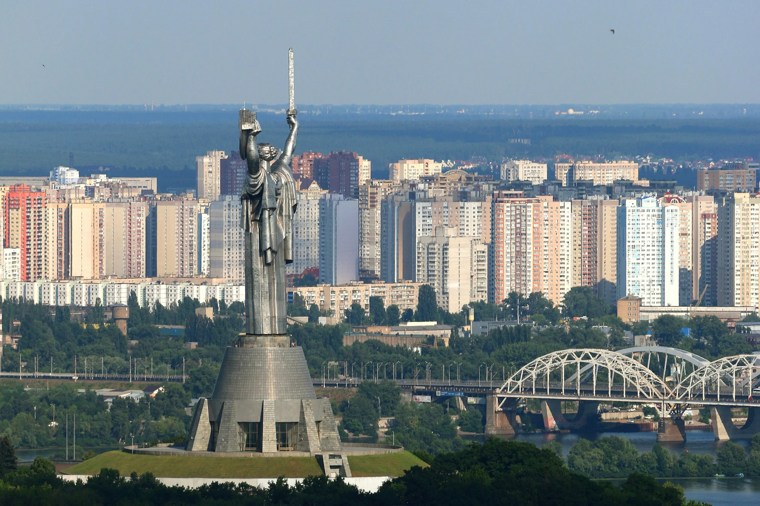 ЕС начнёт переговоры о вступлении Украины до председательства Венгрии в Евросовете, пишут СМИ