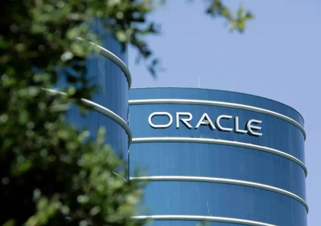 Топ-менеджмент российской дочки Oracle пытаются заставить вернуть многомиллионные премии