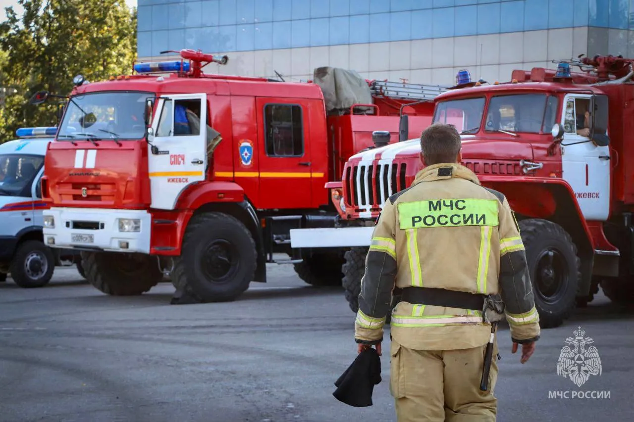 Пожар на АЗС на Ставрополье ликвидирован, пострадали два человека