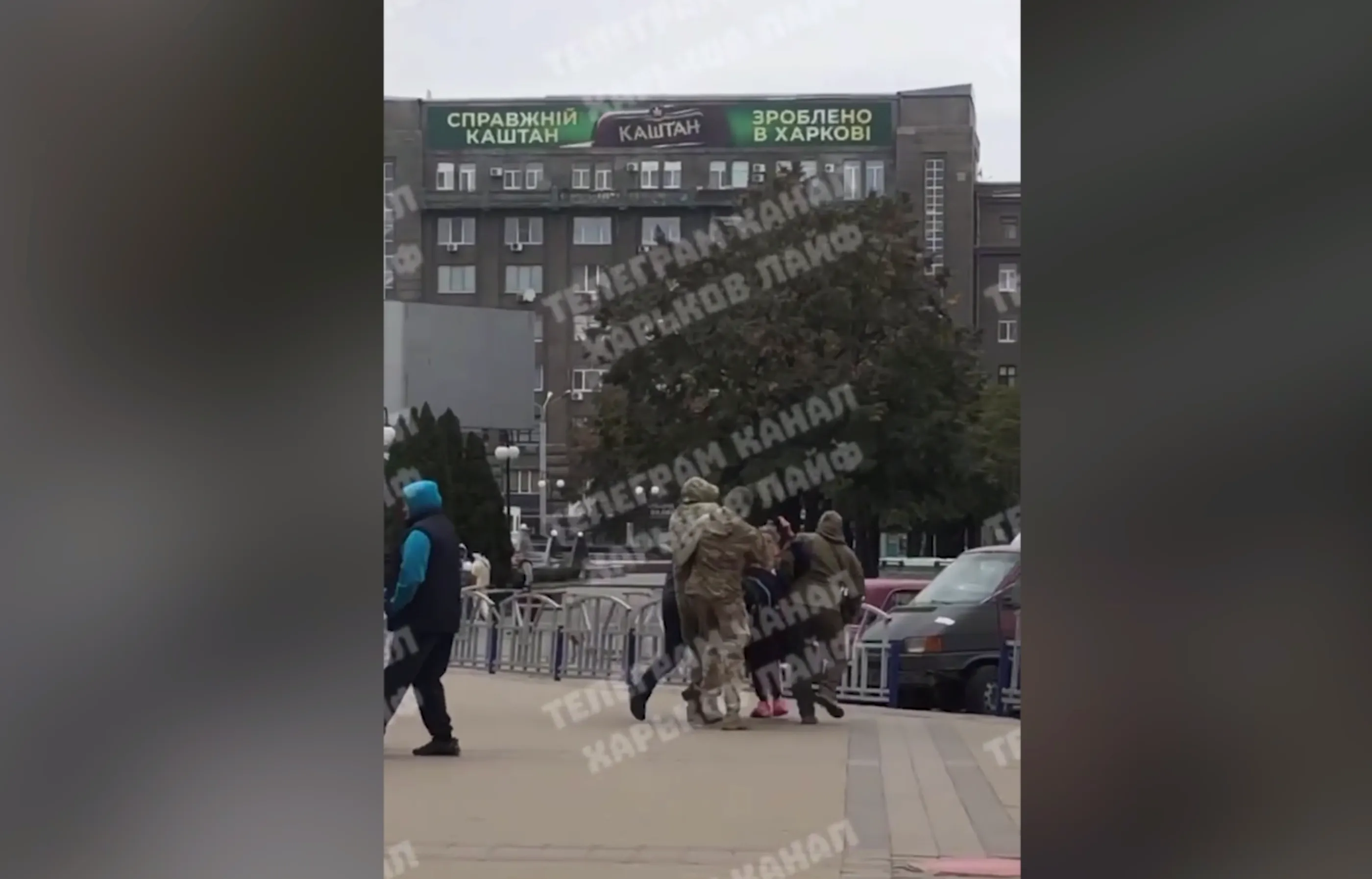 В Харькове военкомы пытались мобилизовать 16-летнего парня, его отбили прохожие