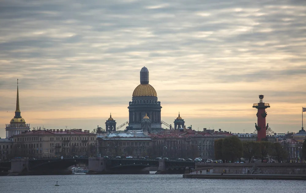 В Петербург впервые за 15 лет пришли заморозки с опозданием на две недели