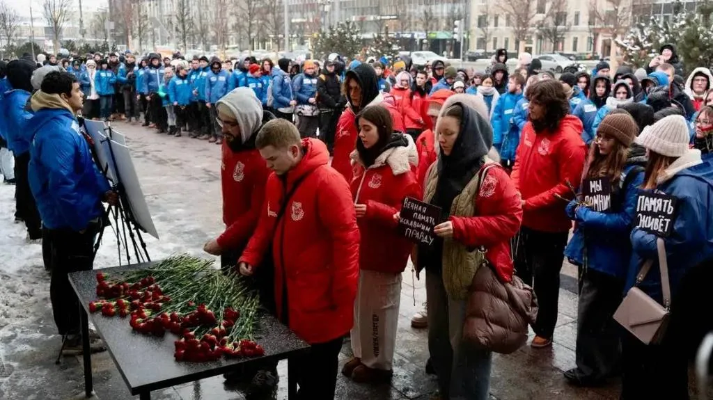 В Москве активисты МГЕР почтили память погибших российских журналистов