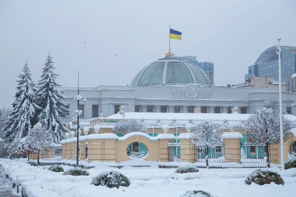 Экс-министр финансов ФРГ уличил Украину в безграничной коррупции и отсутствии демократии