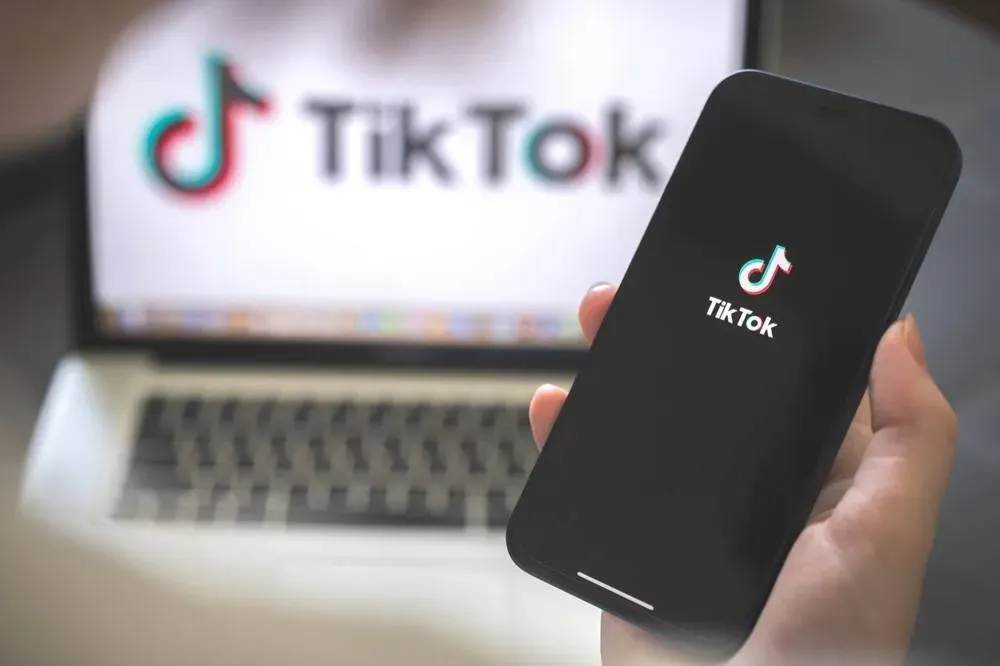 TikTok возобновляет работу на территории США после гарантий от Трампа