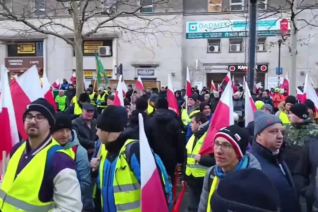 В Варшаве тысячи фермеров вышли на протест против председательства Польши в ЕС