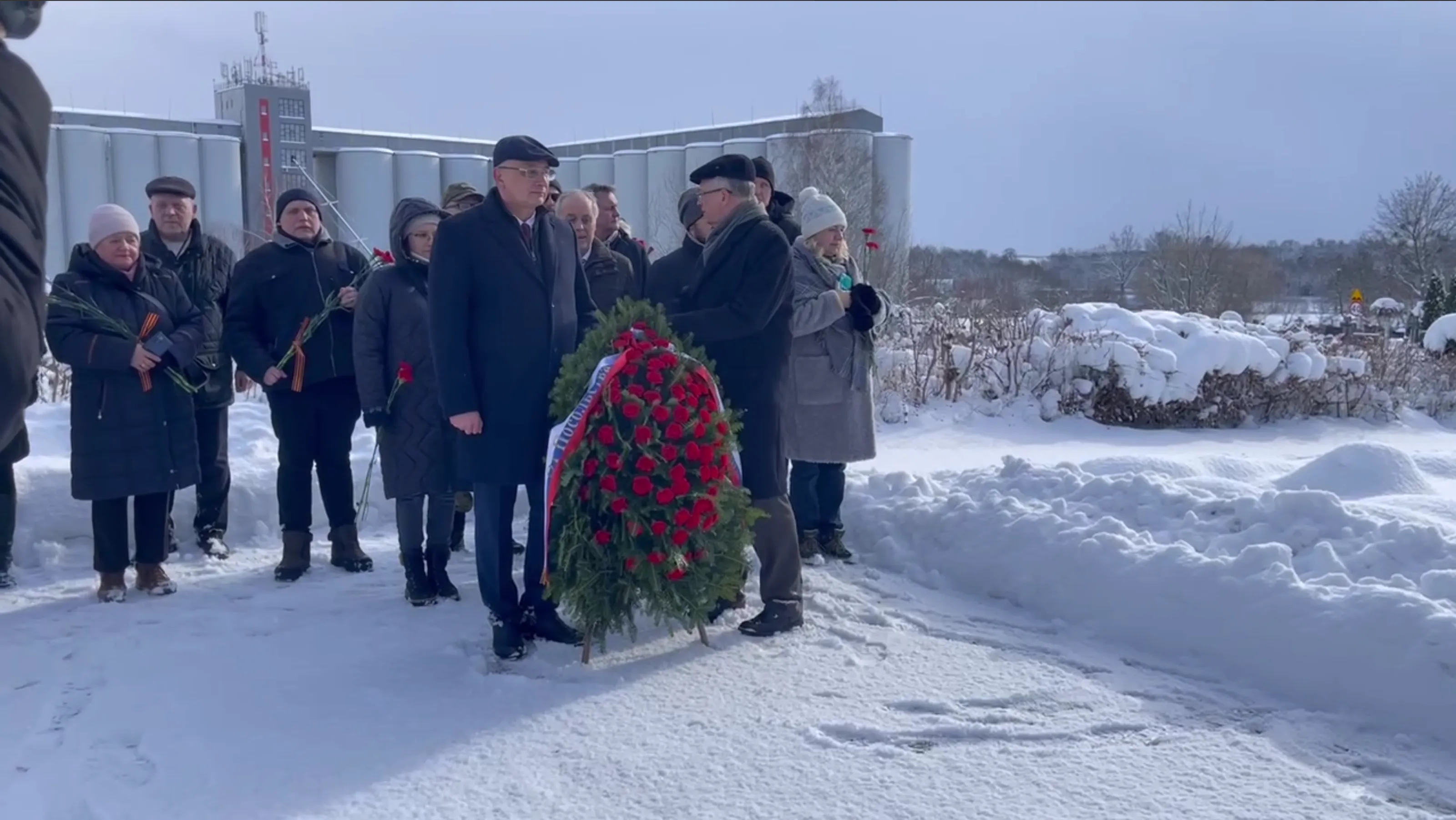 В Польше на место гибели в 1945 году генерала Черняховского возложили цветы