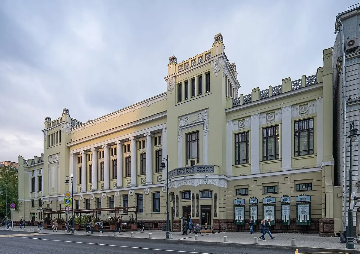 Новый худрук «Ленкома» раскрыл сроки возвращения в театр Певцова и Захаровой